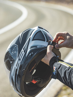 Kask integralny Schuberth S3 Storm srebrny