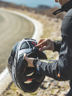 Kask integralny Schuberth S3 Storm srebrny